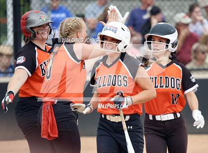 Thumbnail 2 in Freeburg vs Waterloo (IHSA, 3A, Sectional Championship) photogallery.