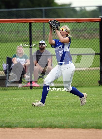 Thumbnail 1 in Freeburg vs Waterloo (IHSA, 3A, Sectional Championship) photogallery.
