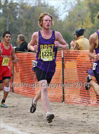 Thumbnail 1 in CIF State Cross Country Championships (D4 Boys) photogallery.