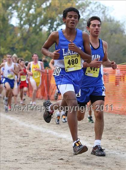 Thumbnail 1 in CIF State Cross Country Championships (D4 Boys) photogallery.