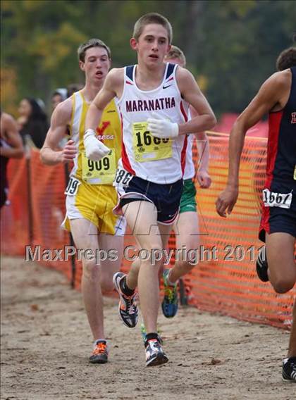 Thumbnail 1 in CIF State Cross Country Championships (D4 Boys) photogallery.