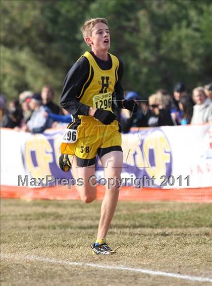 Thumbnail 1 in CIF State Cross Country Championships (D4 Boys) photogallery.