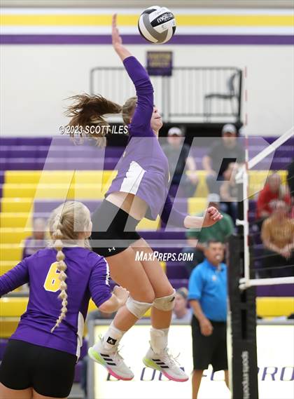 Thumbnail 2 in Circleville @ Bloom-Carroll photogallery.