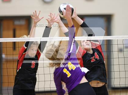 Thumbnail 1 in Circleville @ Bloom-Carroll photogallery.