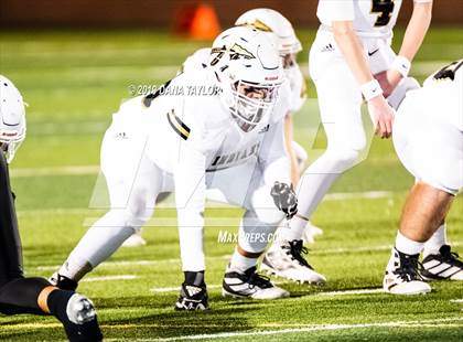 Thumbnail 1 in Comanche vs City View (UIL 3A Bi-District Playoff) photogallery.