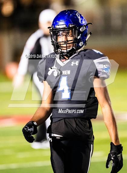 Thumbnail 3 in Comanche vs City View (UIL 3A Bi-District Playoff) photogallery.