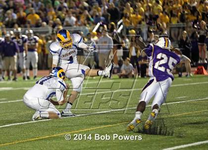 Thumbnail 2 in Lake Braddock vs. Robinson photogallery.