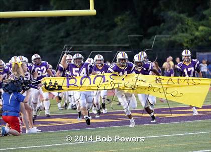 Thumbnail 3 in Lake Braddock vs. Robinson photogallery.