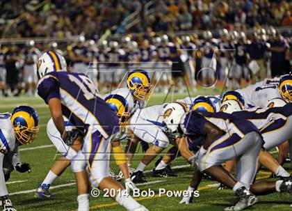 Thumbnail 2 in Lake Braddock vs. Robinson photogallery.
