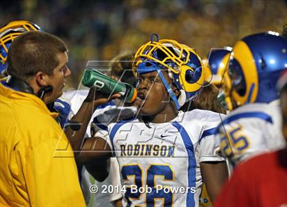 Thumbnail 3 in Lake Braddock vs. Robinson photogallery.