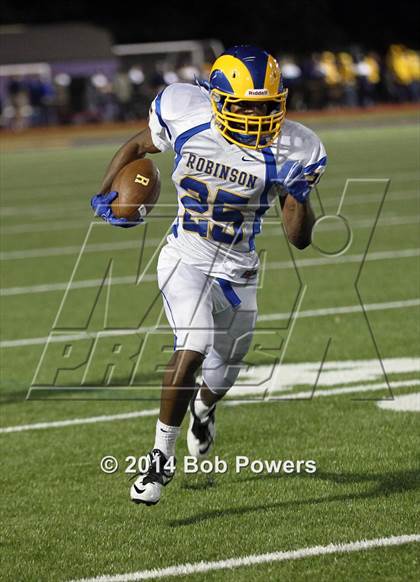 Thumbnail 3 in Lake Braddock vs. Robinson photogallery.