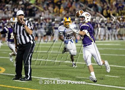 Thumbnail 1 in Lake Braddock vs. Robinson photogallery.