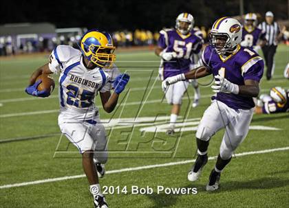 Thumbnail 2 in Lake Braddock vs. Robinson photogallery.