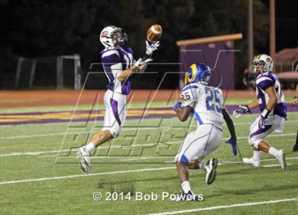 Thumbnail 3 in Lake Braddock vs. Robinson photogallery.