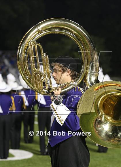 Thumbnail 3 in Lake Braddock vs. Robinson photogallery.