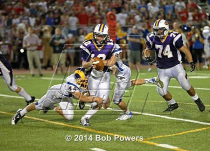 Thumbnail 2 in Lake Braddock vs. Robinson photogallery.