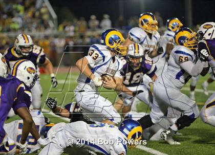 Thumbnail 3 in Lake Braddock vs. Robinson photogallery.