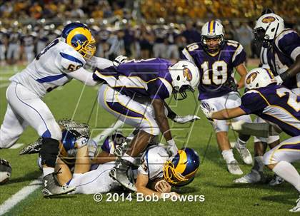 Thumbnail 3 in Lake Braddock vs. Robinson photogallery.