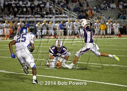Thumbnail 1 in Lake Braddock vs. Robinson photogallery.