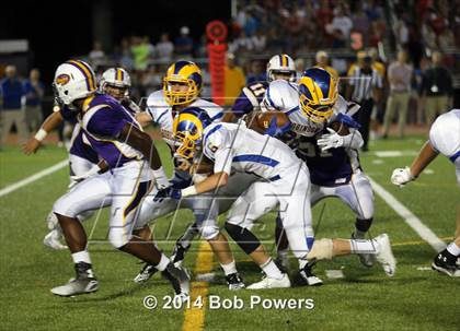 Thumbnail 1 in Lake Braddock vs. Robinson photogallery.