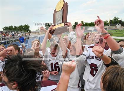Thumbnail 3 in Cheyenne Mountain vs. Evergreen (CHSAA 4A State Final) photogallery.