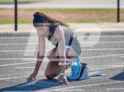 Thumbnail 2 in UIL 6A Track & Field Area 13&14 (200M) photogallery.