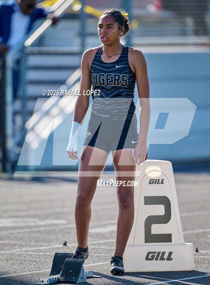 Thumbnail 1 in UIL 6A Track & Field Area 13&14 (200M) photogallery.