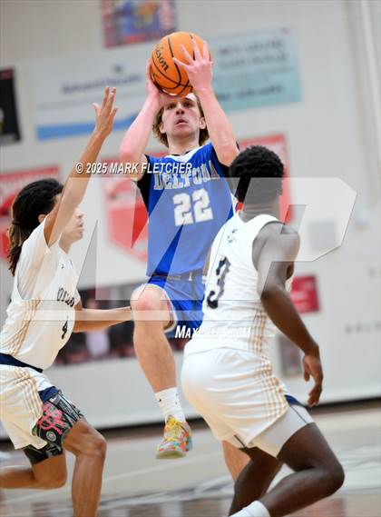 Thumbnail 3 in Eau Gallie vs Deltona (Barracuda New Years Shootout) photogallery.