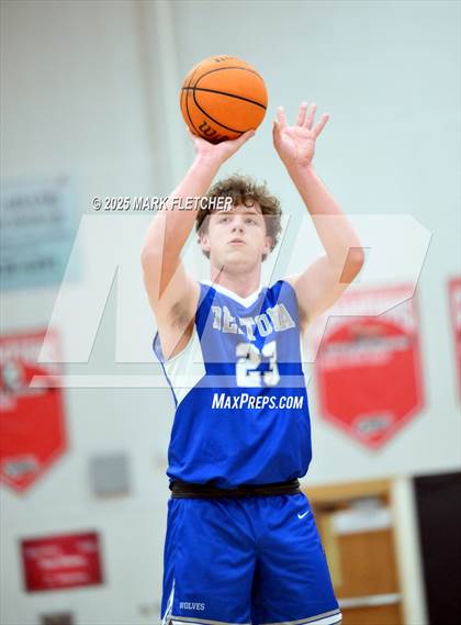Thumbnail 1 in Eau Gallie vs Deltona (Barracuda New Years Shootout) photogallery.