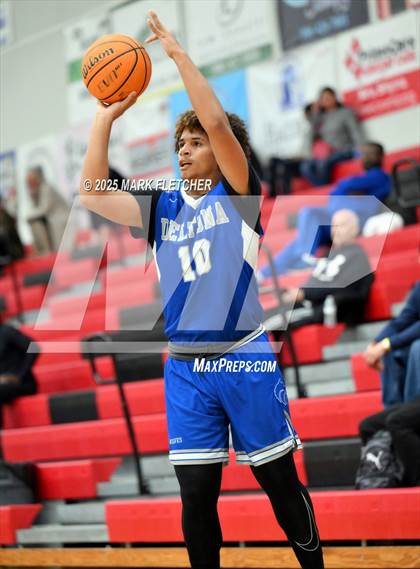 Thumbnail 3 in Eau Gallie vs Deltona (Barracuda New Years Shootout) photogallery.
