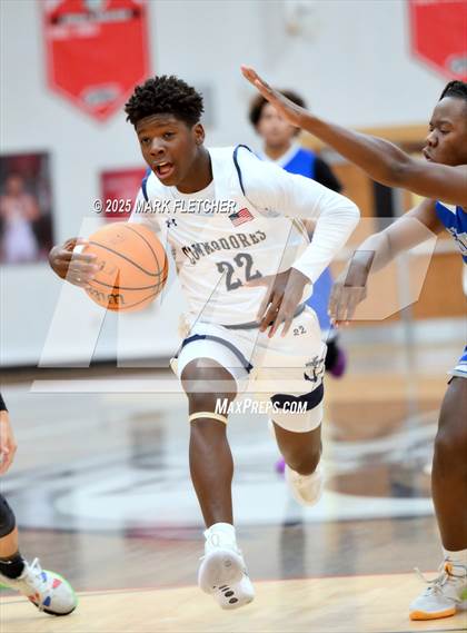 Thumbnail 2 in Eau Gallie vs Deltona (Barracuda New Years Shootout) photogallery.