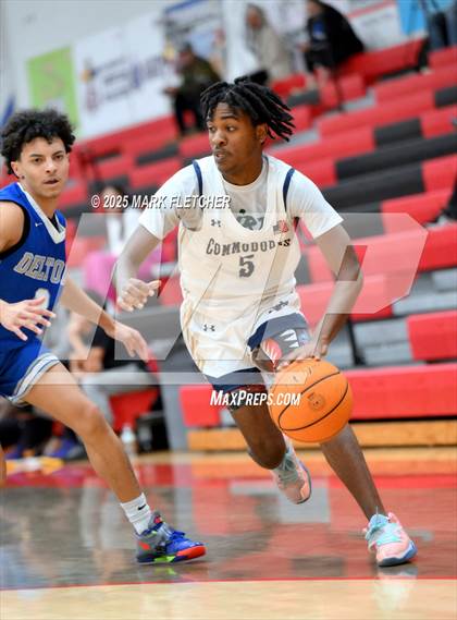 Thumbnail 3 in Eau Gallie vs Deltona (Barracuda New Years Shootout) photogallery.
