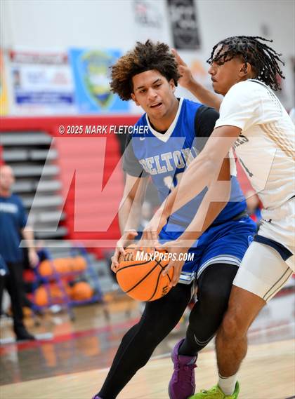 Thumbnail 1 in Eau Gallie vs Deltona (Barracuda New Years Shootout) photogallery.