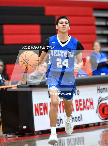 Thumbnail 1 in Eau Gallie vs Deltona (Barracuda New Years Shootout) photogallery.