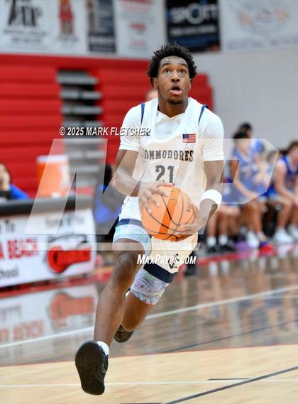 Thumbnail 3 in Eau Gallie vs Deltona (Barracuda New Years Shootout) photogallery.
