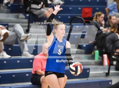 Thumbnail 2 in Plano West vs. Emerson photogallery.