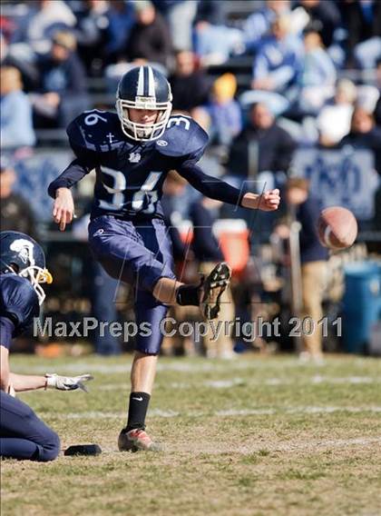 Thumbnail 2 in Notre Dame vs. Mater Dei photogallery.