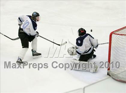 Thumbnail 2 in Williamsville North @ Suffern (NYSPHSAA Division 1 Quarterfinal) photogallery.
