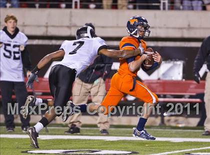 Thumbnail 2 in Highland vs. Mountain Crest (UHSAA 4A Final) photogallery.