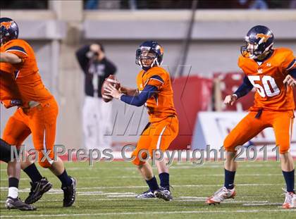 Thumbnail 3 in Highland vs. Mountain Crest (UHSAA 4A Final) photogallery.
