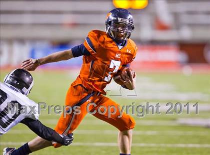 Thumbnail 2 in Highland vs. Mountain Crest (UHSAA 4A Final) photogallery.
