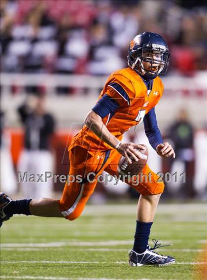 Thumbnail 3 in Highland vs. Mountain Crest (UHSAA 4A Final) photogallery.
