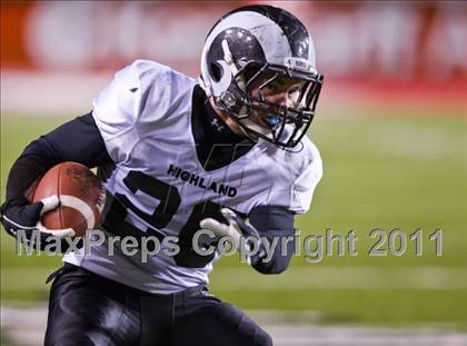 Thumbnail 2 in Highland vs. Mountain Crest (UHSAA 4A Final) photogallery.