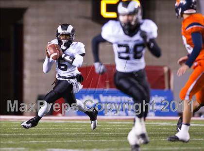 Thumbnail 3 in Highland vs. Mountain Crest (UHSAA 4A Final) photogallery.
