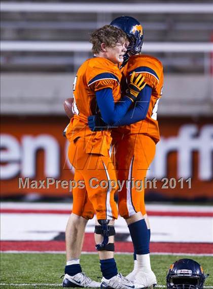 Thumbnail 1 in Highland vs. Mountain Crest (UHSAA 4A Final) photogallery.