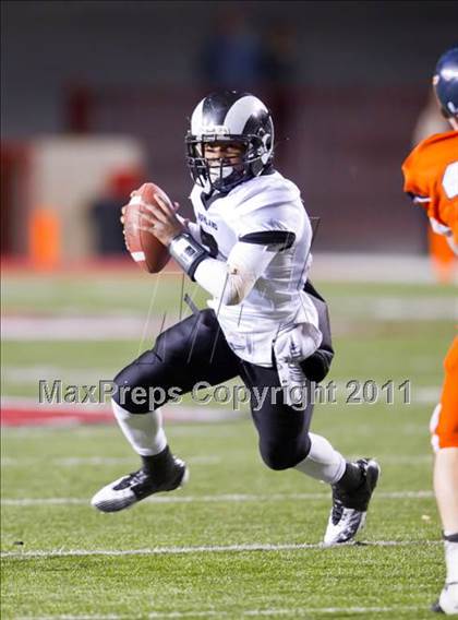 Thumbnail 3 in Highland vs. Mountain Crest (UHSAA 4A Final) photogallery.