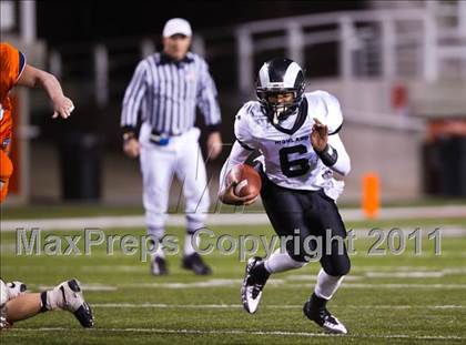 Thumbnail 2 in Highland vs. Mountain Crest (UHSAA 4A Final) photogallery.