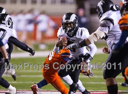 Thumbnail 2 in Highland vs. Mountain Crest (UHSAA 4A Final) photogallery.