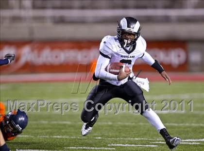 Thumbnail 1 in Highland vs. Mountain Crest (UHSAA 4A Final) photogallery.