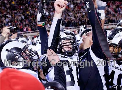 Thumbnail 1 in Highland vs. Mountain Crest (UHSAA 4A Final) photogallery.